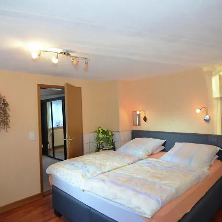 In With Garden Apartment
