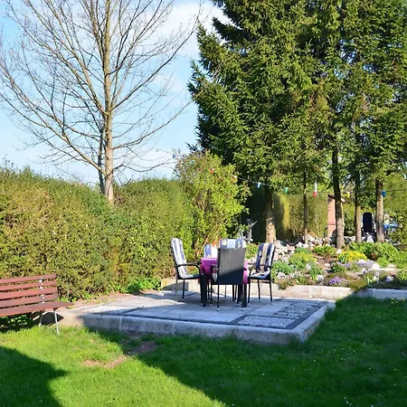 Apartment In With Garden Neustadt am Rennsteig