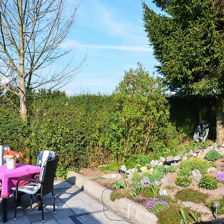 In With Garden * Neustadt am Rennsteig