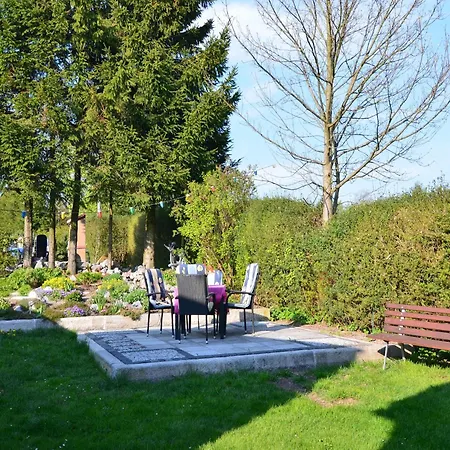 In With Garden Apartment *