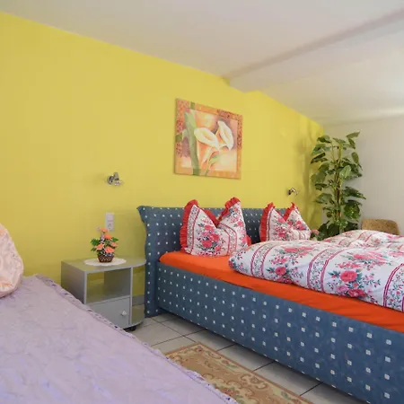Apartment Forest Escape With Garden