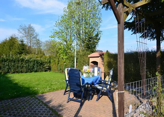 Forest Escape With Garden Daire Neustadt am Rennsteig