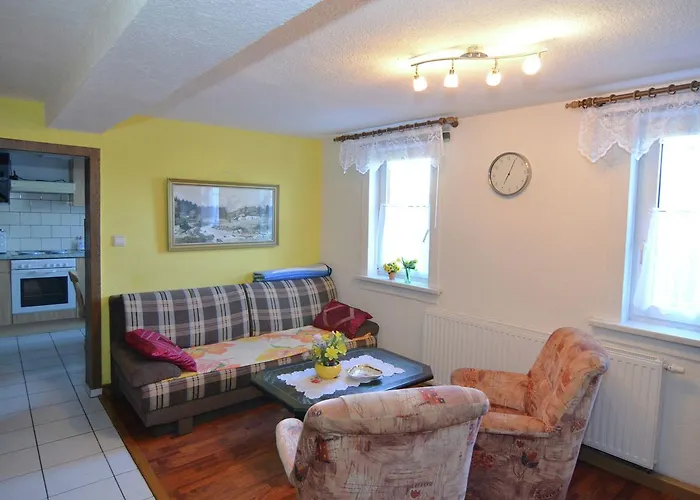 Forest Escape With Garden Daire *